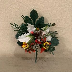 VTG Plastic Christmas Holly Corsage